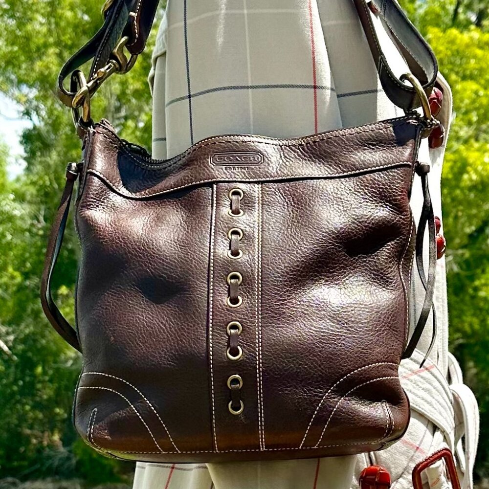 COACH Vintage Chelsea Lace Fringe Duffle Distressed Leather Chestnut Brown 10399